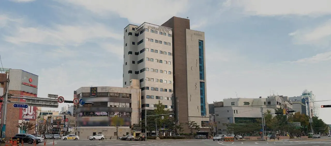 Hermes Hotel Busan 2*,  South Korea
