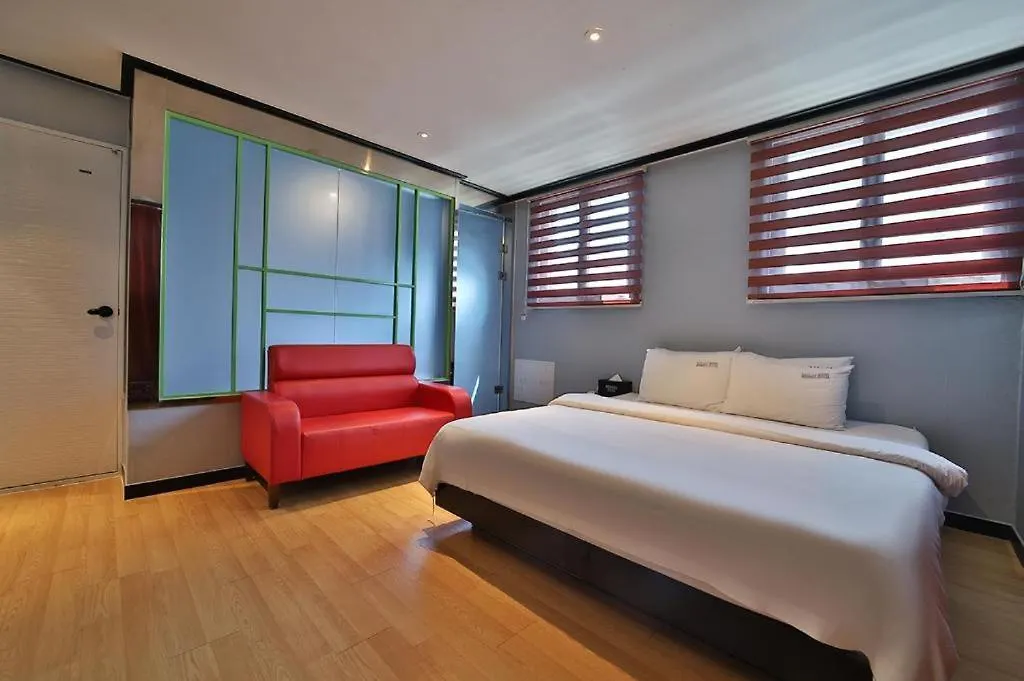 Hermes Hotel Busan 2*,